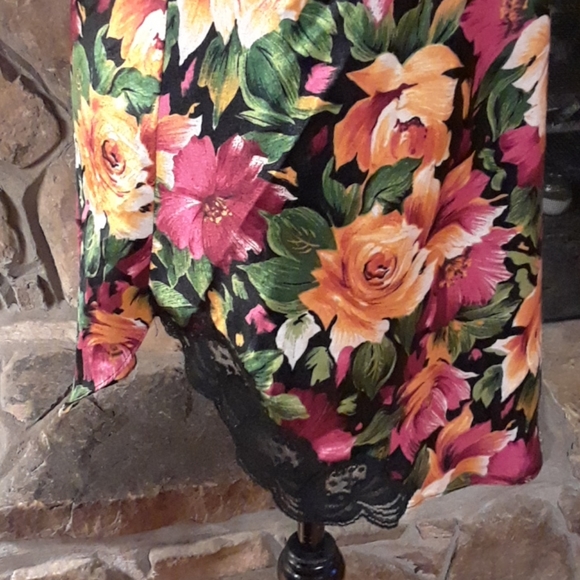 Vintage Victoria's Secret slip gown - Picture 4 of 6